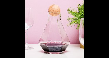 Wijnkaraf In Diamantvorm