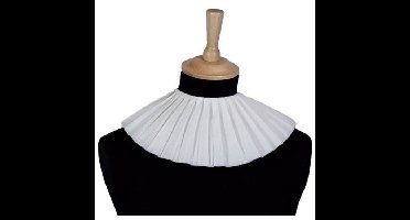 Pieten kraag van crepepapier