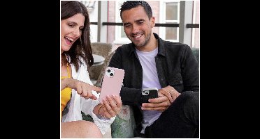 Accezz Liquid Silicone Backcover met MagSafe voor Samsung Galaxy S25 Telefoonhoesje Zwart