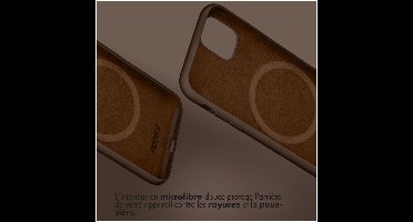 Accezz Liquid Silicone Backcover met MagSafe voor Apple iPhone 15 Telefoonhoesje Bruin