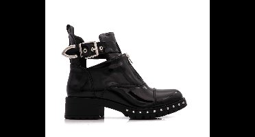 Cut Out Buckle Boots Met Studs, Black Lacquer