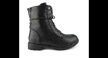 Zwarte veterboots met lange veters