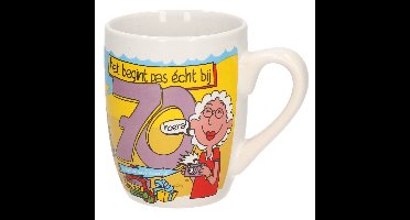 70 jaar verjaardag koffie mok/beker - Funcadeau - 300 ml - cartoon