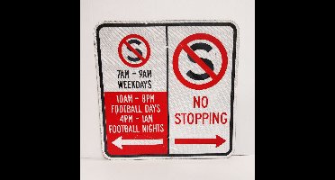 No Stopping Football Days AM Verkeersbord - Origineel - 46 x 46cm (1)