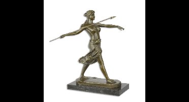 EEN BRONZEN BEELD VAN EEN AMAZONEKRIJGER