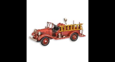 A TIN MODEL OF A FIRETRUCK