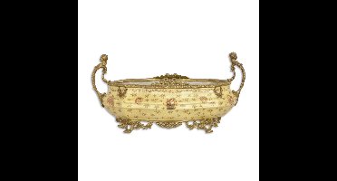 EEN OP MESSING GEMONTEERDE PORSELEINEN PLANTENBAK