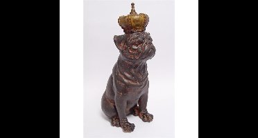 A RESIN FIGURINE OF A CROWNED BULLDOG