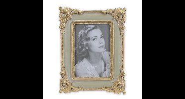 A RESIN PHOTO FRAME