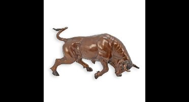 A BRONZE SCULPTURE OF A BULL WITH A MABLE BASE