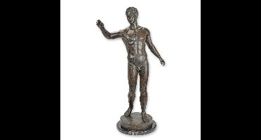 A BRONZE SCULPTURE OF DAVID