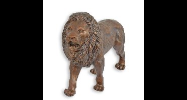 A BRONZE SCULPTURE OF A LION