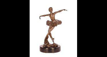 A BRONZE SCULPTURE OF A BALLERINA