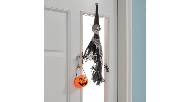 Hanging skull decor - Hangend schedeldecor