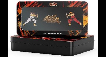 Street Fighter Pin Badge: Ryu vs Ken & Logo Set