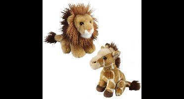 Knuffeldieren set leeuw en giraffe pluche knuffels 18 cm