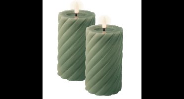 Luxe LED kaarsen/stompkaarsen - 2x - groen - D7,5 x H15 cm - timer