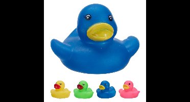 Rubber badeendjes familie - 4x stuks - mix kleuren - badkamer fun artikelen - size 5.5 cm - kunststo