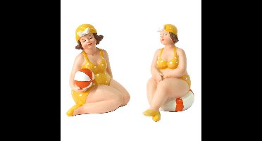 Woonkamer decoratie beeldjes set van 2 dikke dames - geel badpak - 11 cm