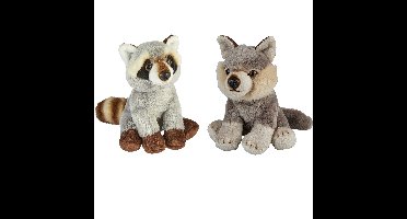 Bosdieren zachte pluche knuffels 2x stuks - Wasbeer en Wolf van 15 cm