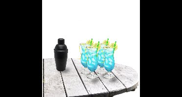 Cocktailshaker set met 4x stuks Pina Colada cocktailglazen 440 ml