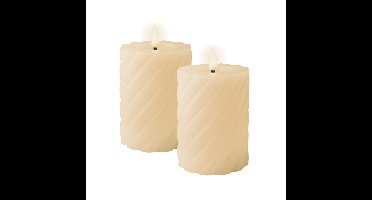 Luxe LED kaarsen/stompkaarsen - 2x - creme wit - D7,5 x H12,3 cm - timer